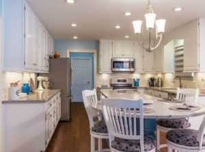 Bright eat in Kitchen - Case Design/Remodeling Halifax